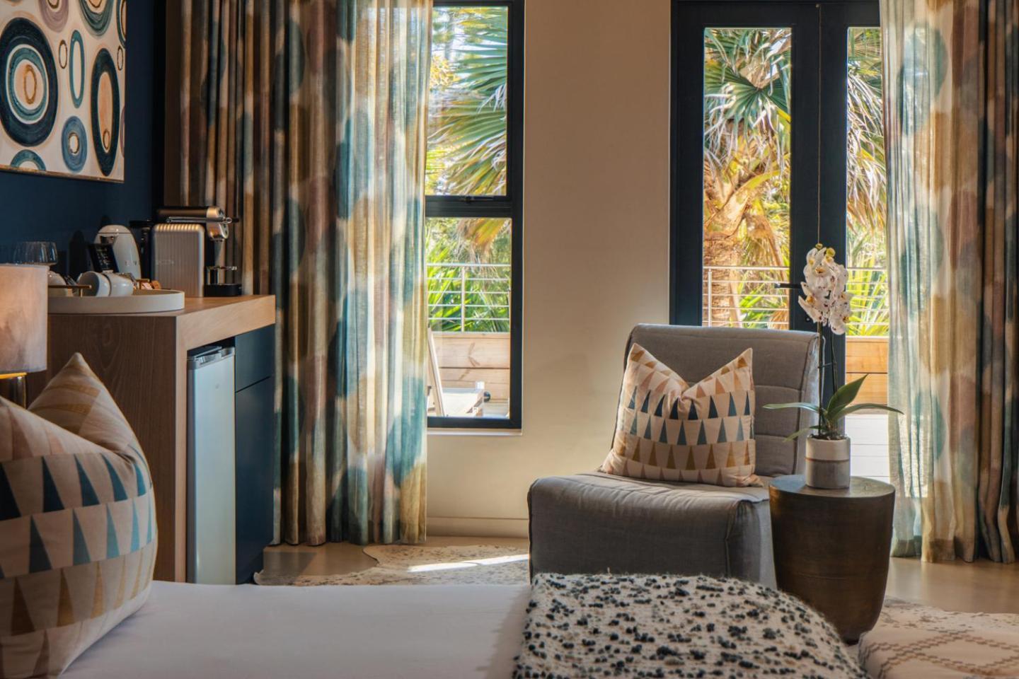 Sky Villa Boutique Hotel By Raw Africa Collection Plettenberg Bay Εξωτερικό φωτογραφία A room at the hotel