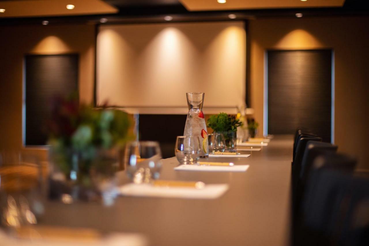 Sky Villa Boutique Hotel By Raw Africa Collection Plettenberg Bay Εξωτερικό φωτογραφία Meeting room